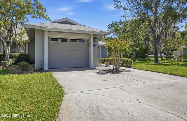 10 LAKE FOREST Circle N, Palm Coast, FL 32137