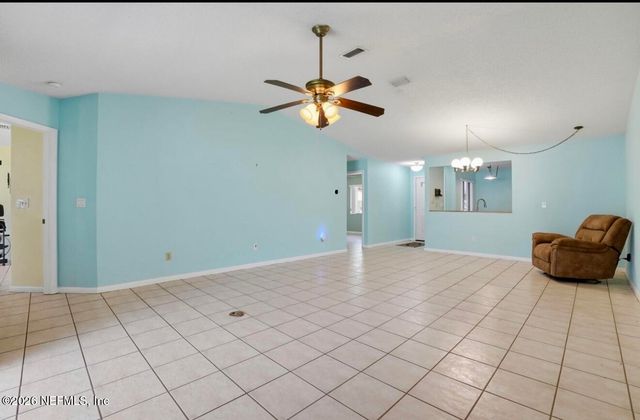 10 LAKE FOREST Circle N, Palm Coast, FL 32137