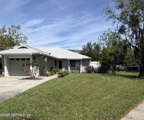 10 LAKE FOREST Circle N, Palm Coast, FL 32137