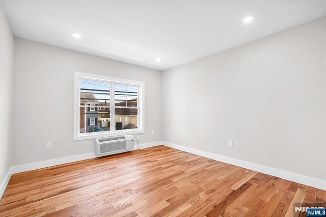 66 Mount Prospect Avenue 4, Clifton, NJ 07013