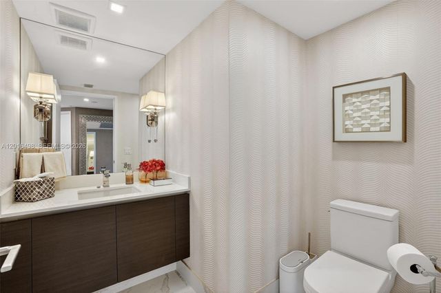 330 Sunny Isles Blvd 5-2301, Sunny Isles Beach, FL 33160