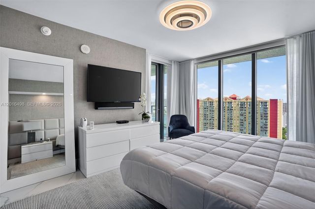 330 Sunny Isles Blvd 5-2301, Sunny Isles Beach, FL 33160