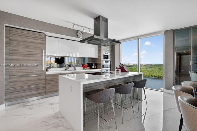 330 Sunny Isles Blvd 5-2301, Sunny Isles Beach, FL 33160