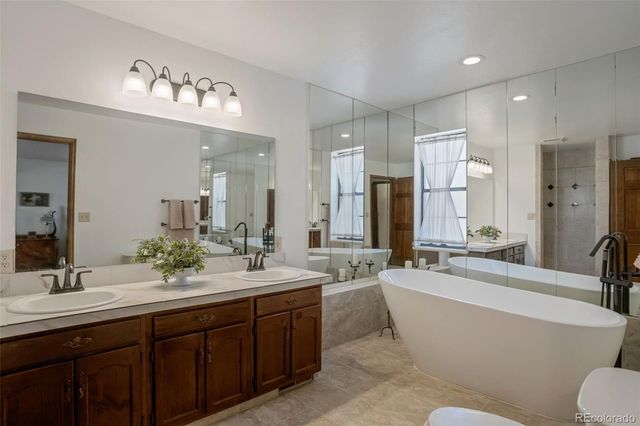 6699 S Helena Street, Centennial, CO 80016