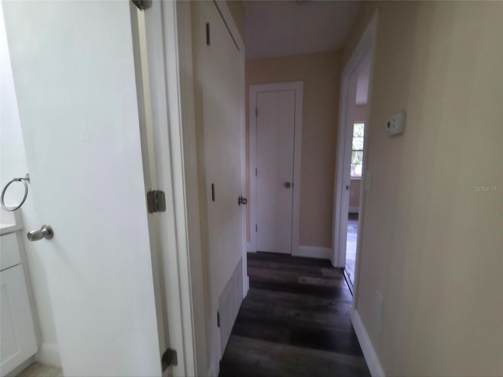 Image 18 of property listing at 12091 CROSSGATE AVENUE, Port Charlotte, FL 33981