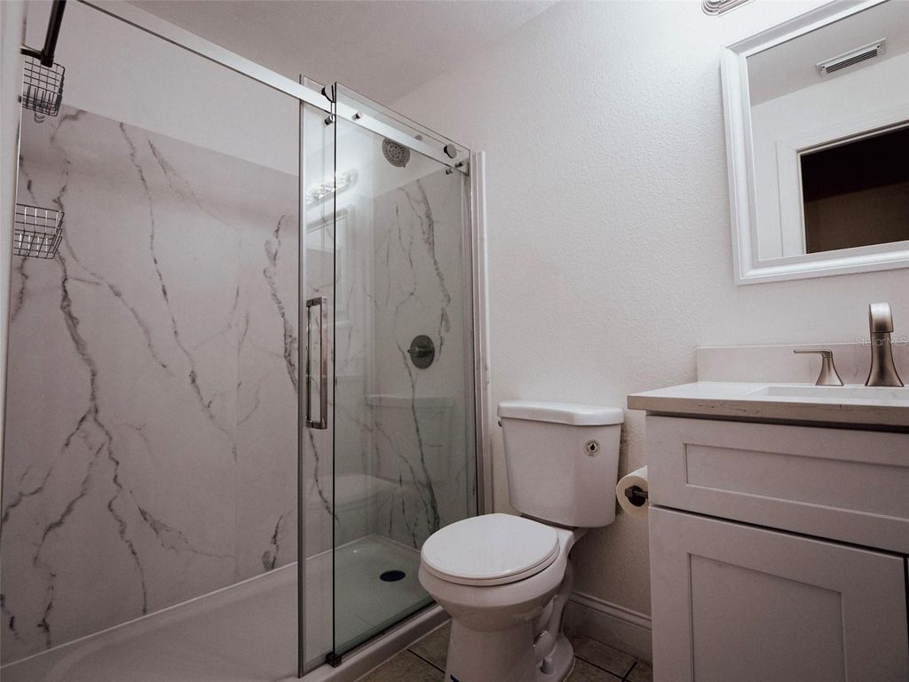 Image 9 of property listing at 12091 CROSSGATE AVENUE, Port Charlotte, FL 33981