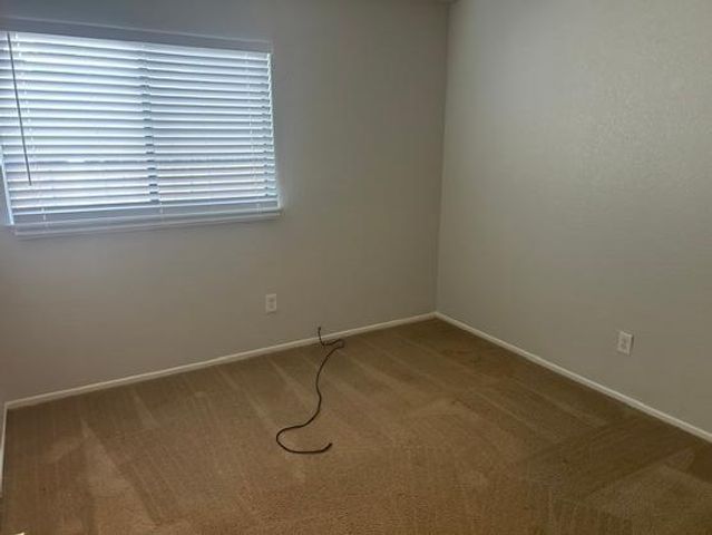 8758 Lemas Rd, Sacramento, CA 95828