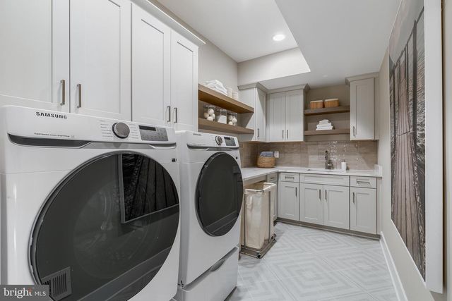 9600 PENIWILL DR, Lorton, VA 22079