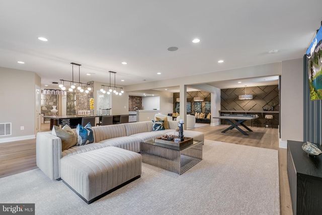 9600 PENIWILL DR, Lorton, VA 22079