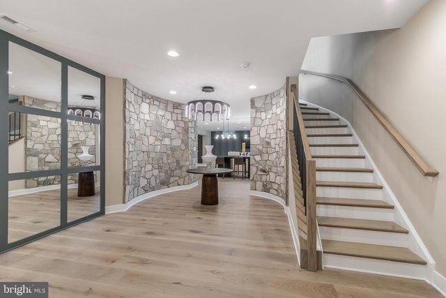 9600 PENIWILL DR, Lorton, VA 22079