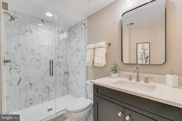 9600 PENIWILL DR, Lorton, VA 22079