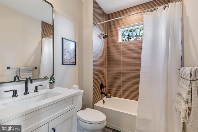 9600 PENIWILL DR, Lorton, VA 22079