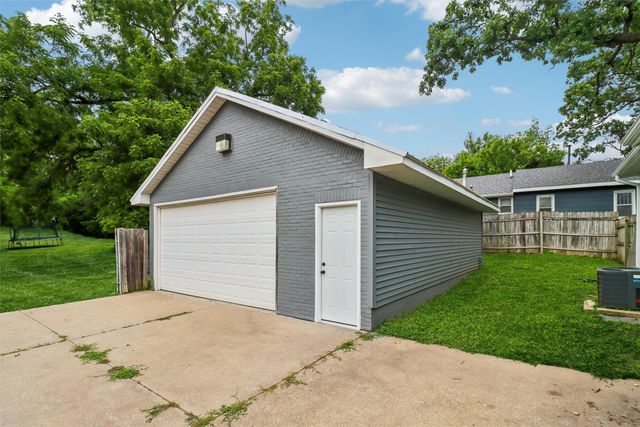 222 E Broad Street, Des Moines, IA 50315