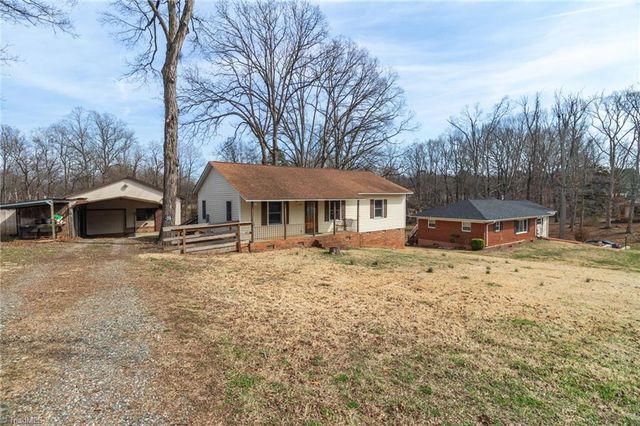 123 Rocky Knoll Circle, Greensboro, NC 27406