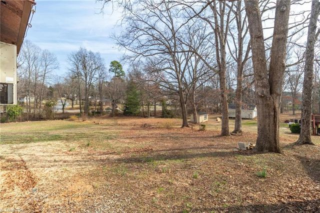 123 Rocky Knoll Circle, Greensboro, NC 27406