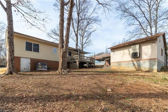 123 Rocky Knoll Circle, Greensboro, NC 27406