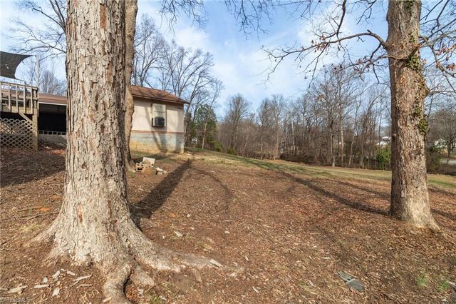 123 Rocky Knoll Circle, Greensboro, NC 27406