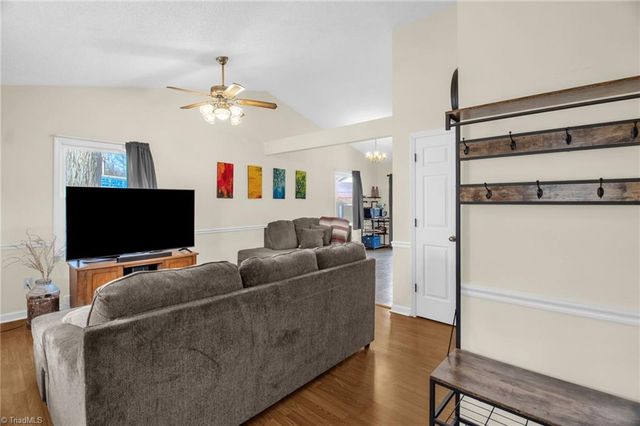 123 Rocky Knoll Circle, Greensboro, NC 27406