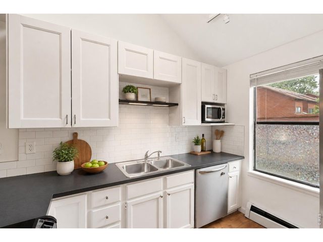 3135 Bell Dr, Boulder, CO 80301