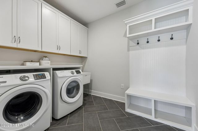 10306 SILVERBROOK Trail, Jacksonville, FL 32256