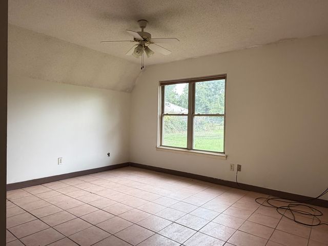 151 Lakeview Dr., Petal, MS 39465