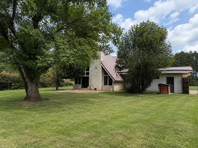 151 Lakeview Dr., Petal, MS 39465