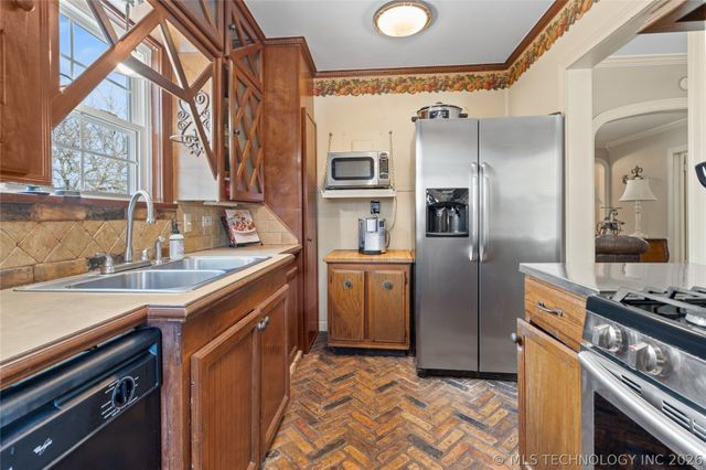 408 NW 11th Street, Ardmore, OK 73401