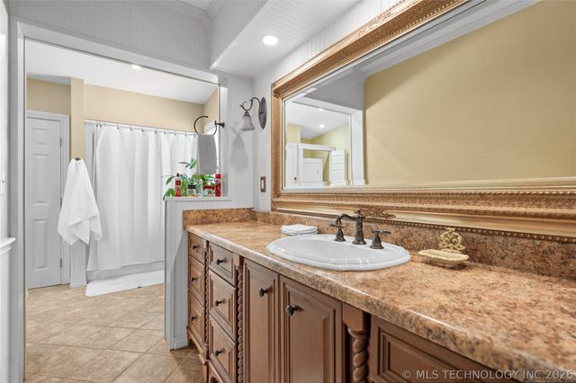 408 NW 11th Street, Ardmore, OK 73401