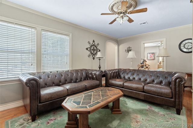 408 NW 11th Street, Ardmore, OK 73401