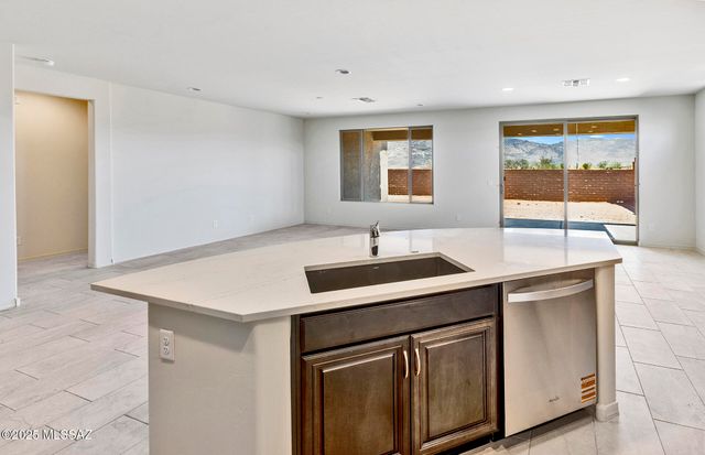 8389 S Coral Root Drive, Tucson, AZ 85747