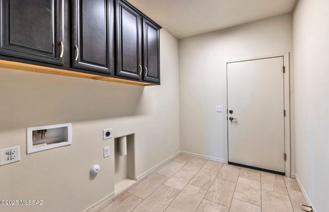 8389 S Coral Root Drive, Tucson, AZ 85747