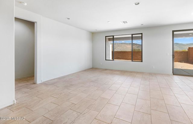 8389 S Coral Root Drive, Tucson, AZ 85747