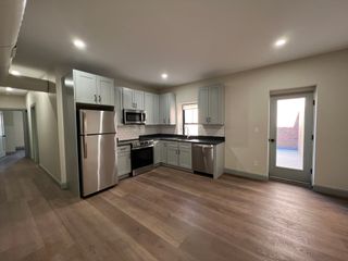 160 Seabury St 10, Fall River, MA 02720