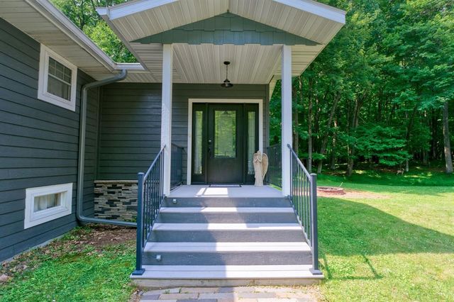200 Ridgewood Drive, Cornell, WI 54732