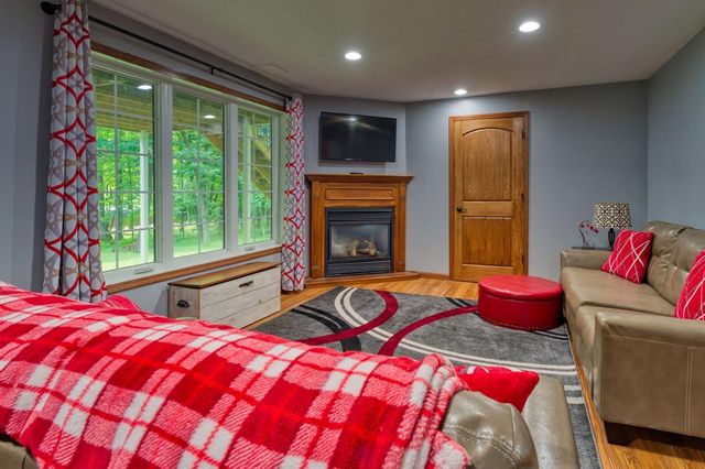 200 Ridgewood Drive, Cornell, WI 54732