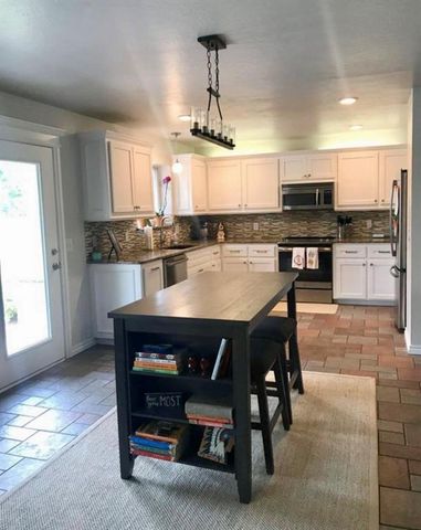 12200 Asbury Drive, Oklahoma City, OK 73162