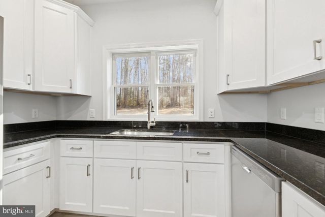 11604 BURTON CT, Bumpass, VA 23024