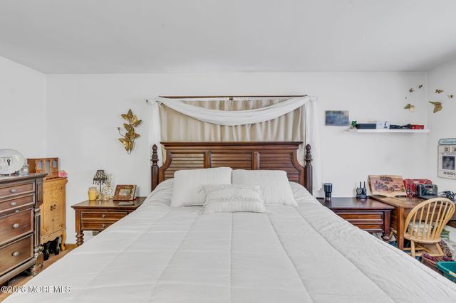 725 8th Avenue, Manchester, NJ 08759