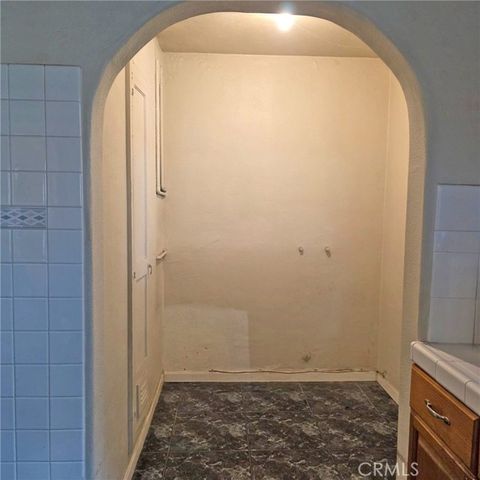 2195 Maine Ave, Long Beach, CA 90806