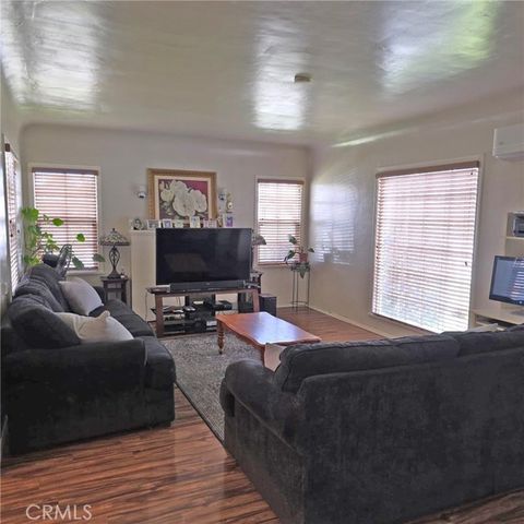 2195 Maine Ave, Long Beach, CA 90806