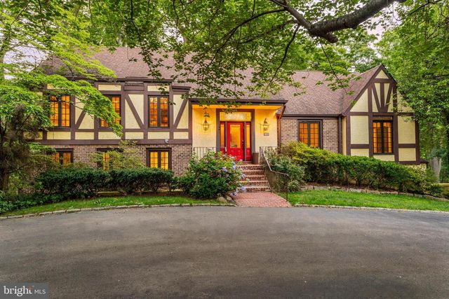 644 ROBINSON LN, Haverford, PA 19041