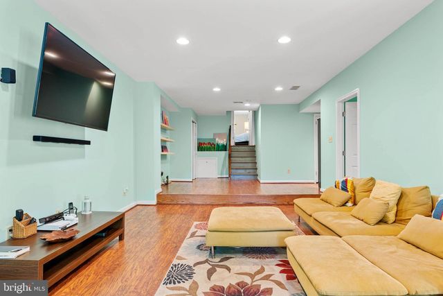 644 ROBINSON LN, Haverford, PA 19041