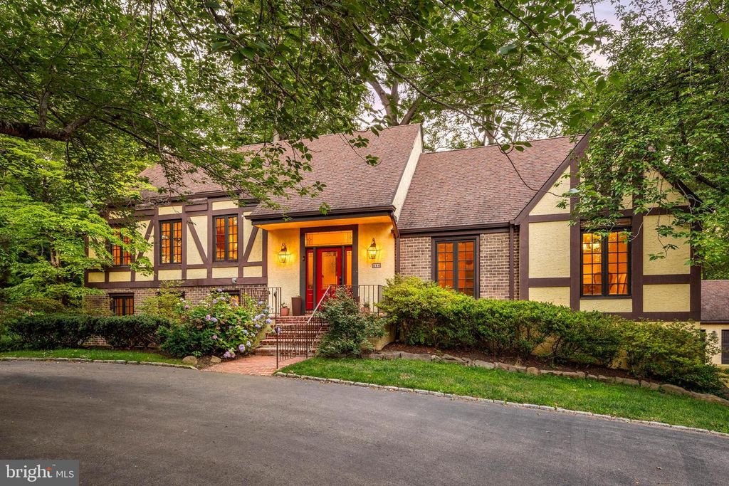 644 ROBINSON LN, Haverford, PA 19041