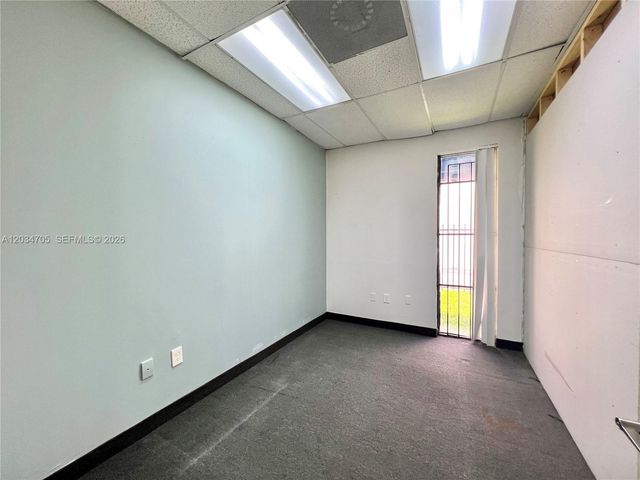 3425 NW 73rd Ave, Miami, FL 33122