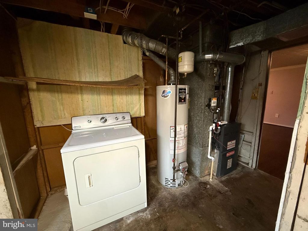 Image 18 of property listing at 303 MACKINTOSH DR, Glen Burnie, MD 21061