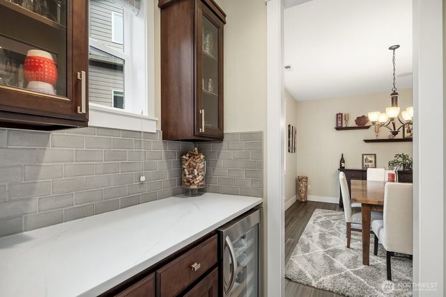 21298 SE 25th Street, Sammamish, WA 98075