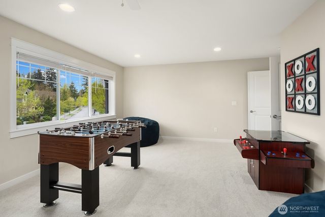 21298 SE 25th Street, Sammamish, WA 98075