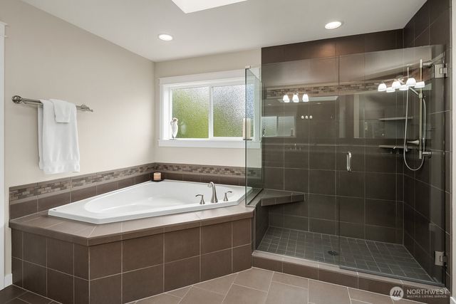 21298 SE 25th Street, Sammamish, WA 98075