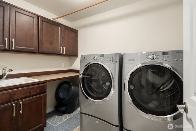 21298 SE 25th Street, Sammamish, WA 98075