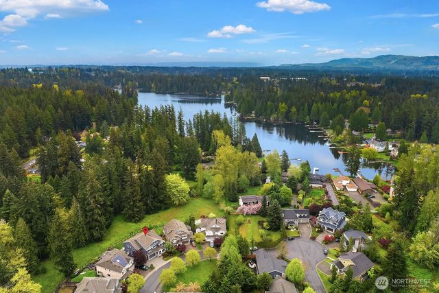 21298 SE 25th Street, Sammamish, WA 98075